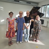 Kulturskolens klaverelever spiller sommerkoncert